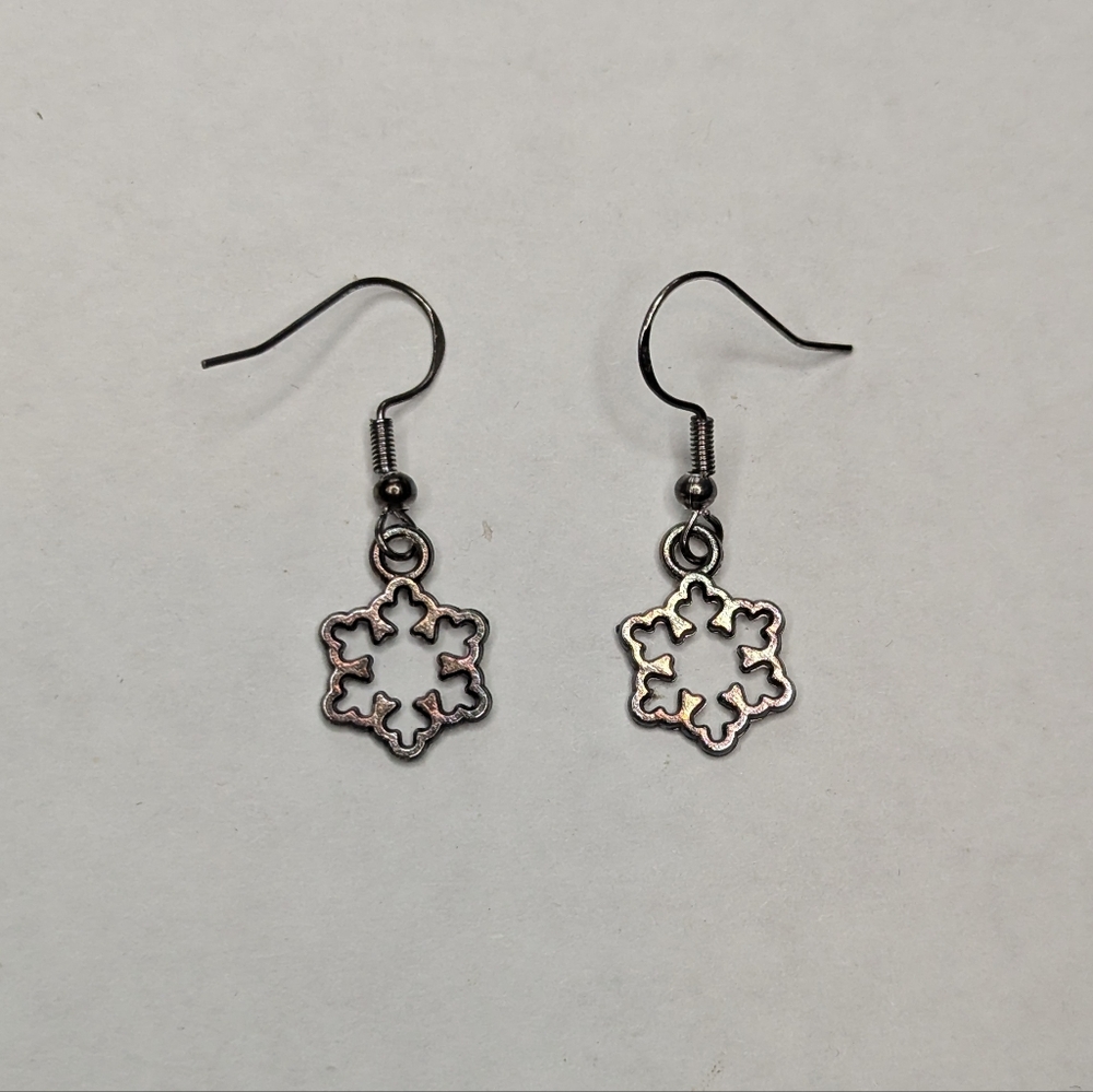 Mini Snowflake Earrings - Picture 5 of 7